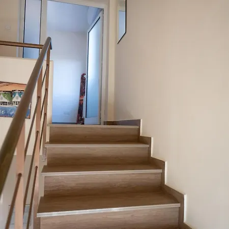 Apartament *